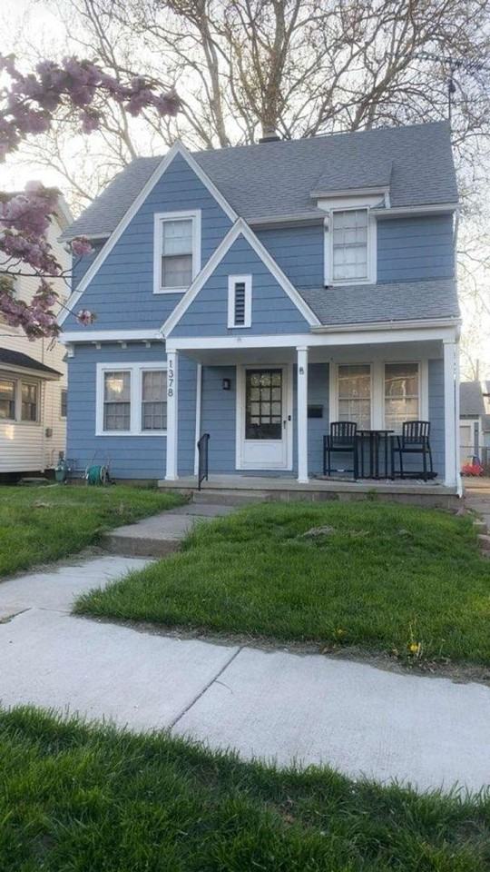 1378 Wildwood Rd - Photo 2 of 4