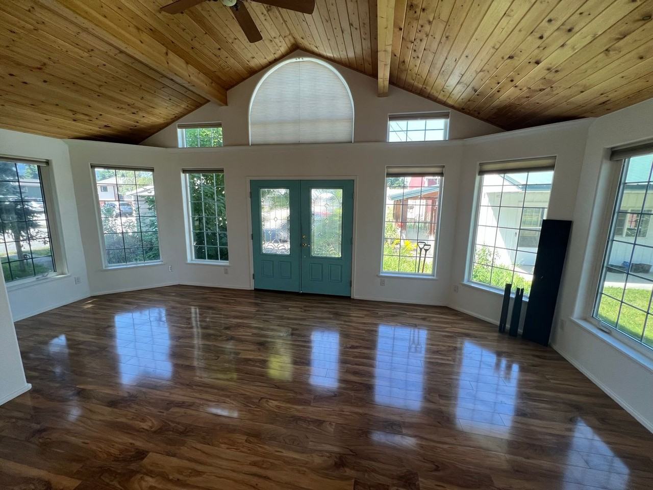 1827 E 12th Ave - Photo 5 of 15