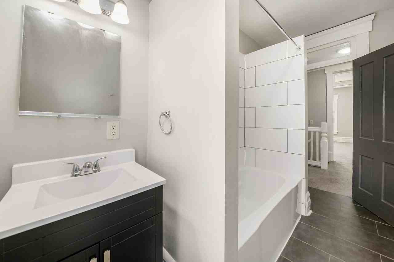 237 Miller Ave - Photo 4 of 4