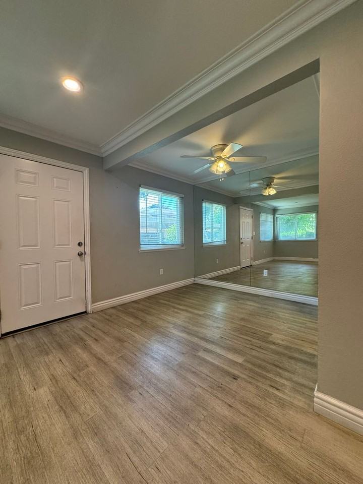 32143 32143 Paseo Carolina 66 - Photo 3 of 10