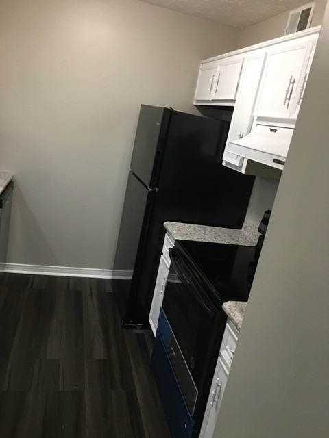 Ash Avenue Northeast - Photo 3 of 40