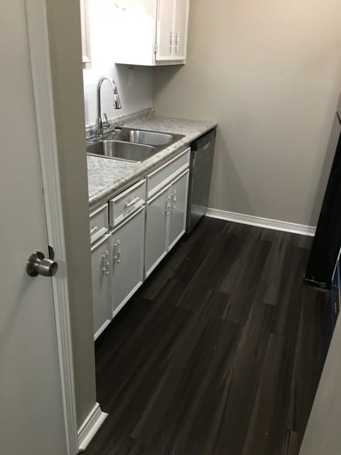 Ash Avenue Northeast - Photo 4 of 40