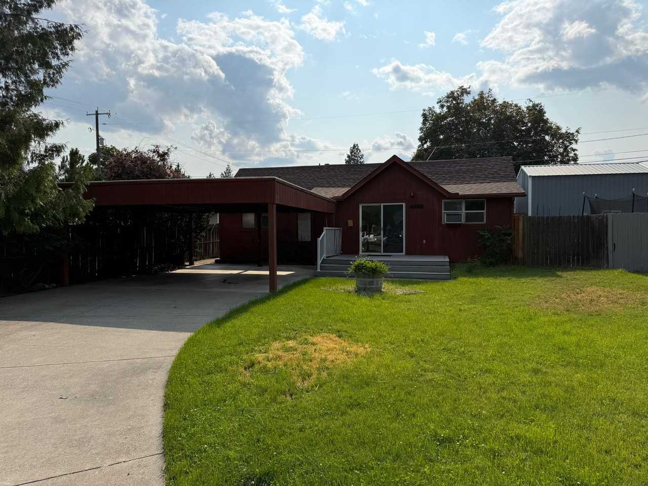 4909 N Adams St - Photo 2 of 21