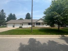 202 W Harrison St - Photo 1 of 1