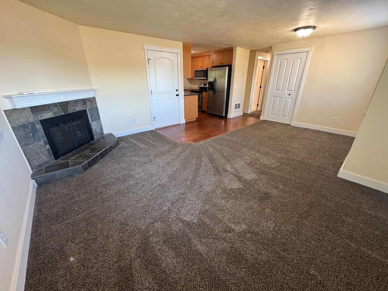2850 Newton Pl - Photo 7 of 19