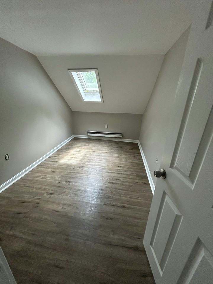 150 South Main Street, Unit 7 - Photo 4 of 9