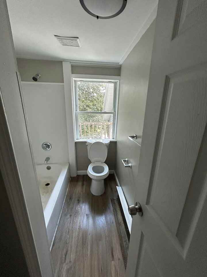 150 South Main Street, Unit 7 - Photo 7 of 9