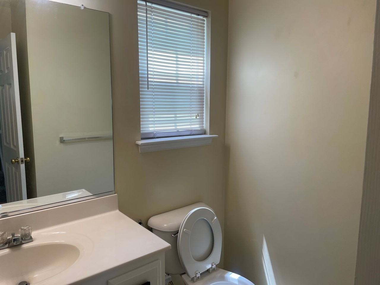 4781 Cullen Rd - Photo 7 of 32
