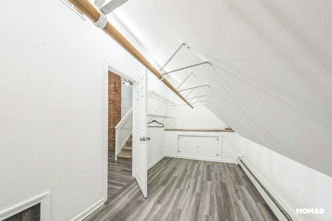 28 Hollow Wood Ln - Photo 7 of 14