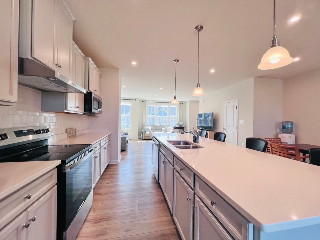 9212 Edenderry Dr - Photo 3 of 30