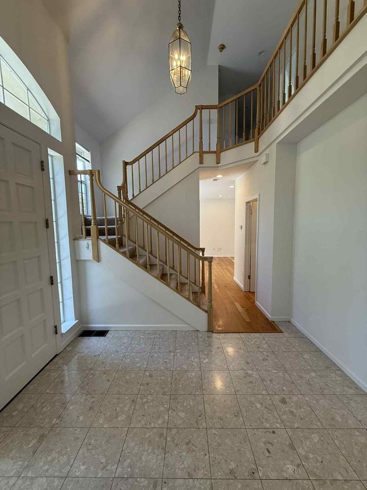 2479 Alameda De Las Pulgas - Photo 3 of 37