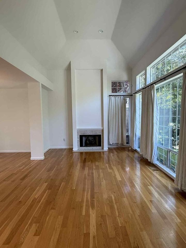 2479 Alameda De Las Pulgas - Photo 4 of 37