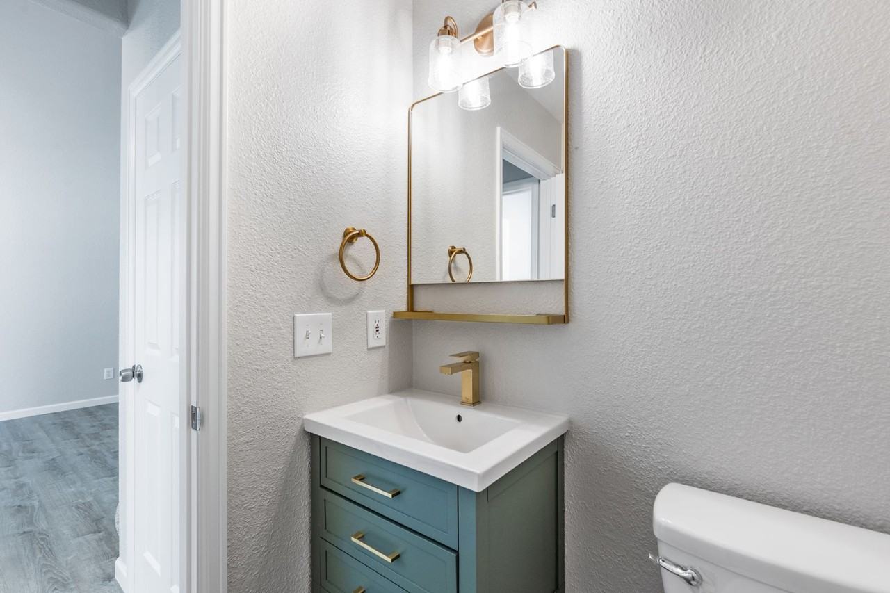 15726 Greenstone Ln - Photo 7 of 28