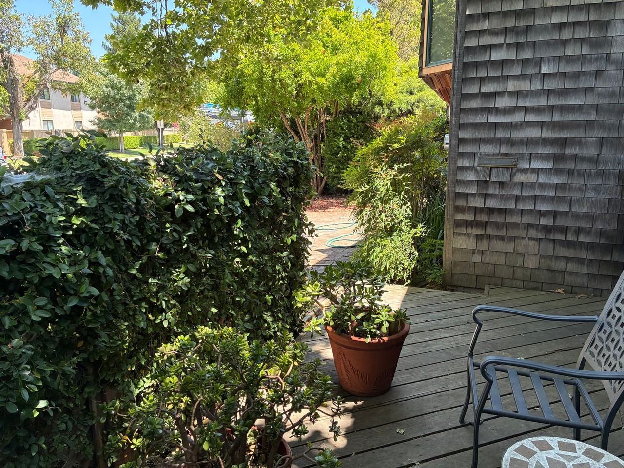 2125 Bueno Dr - Photo 3 of 36