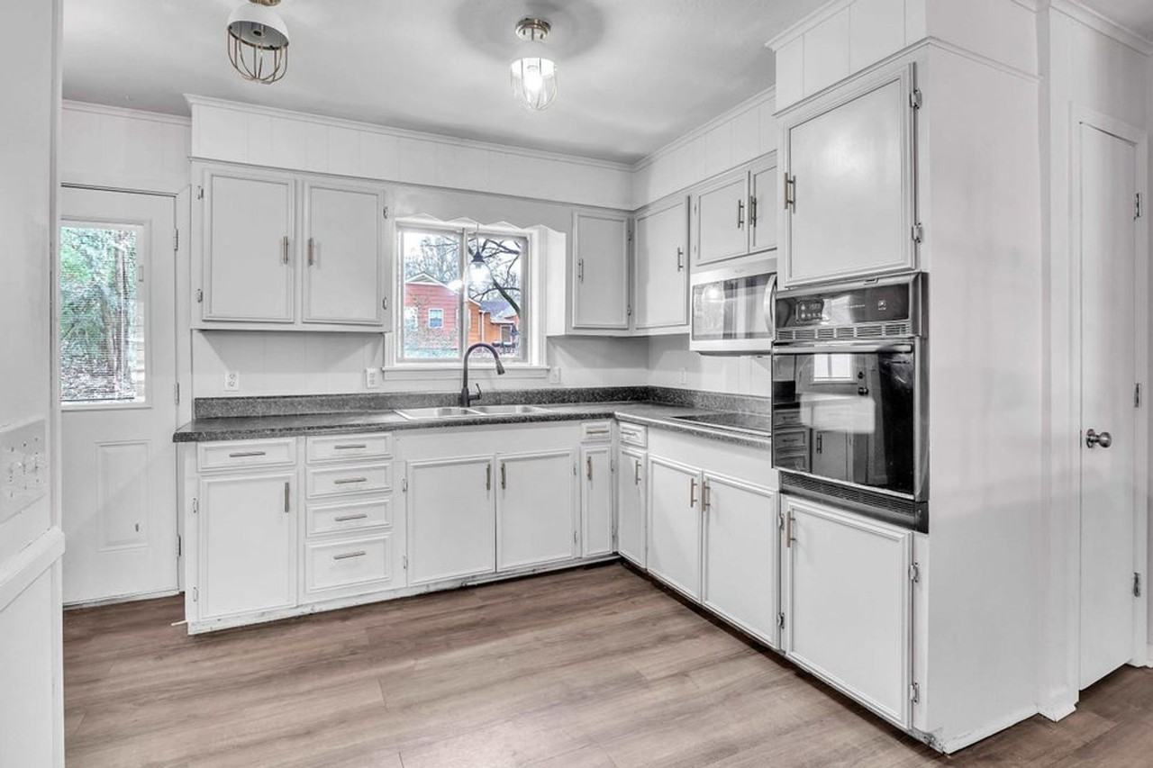 305 Ward Dr - Photo 7 of 14