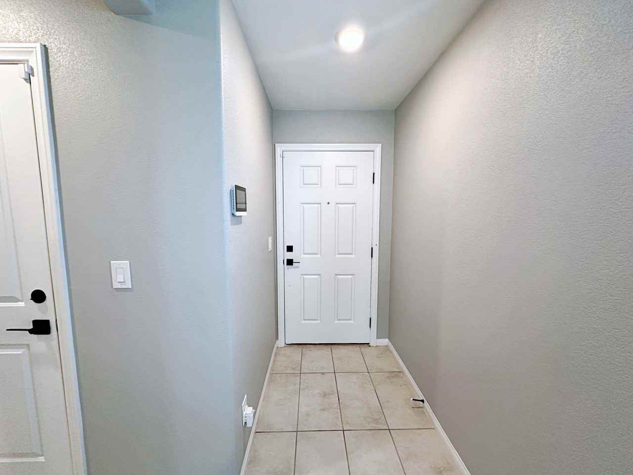 7003 Wildhorse Creek St - Photo 4 of 39