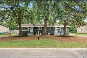 featured image of 827 Elm Creek Cir