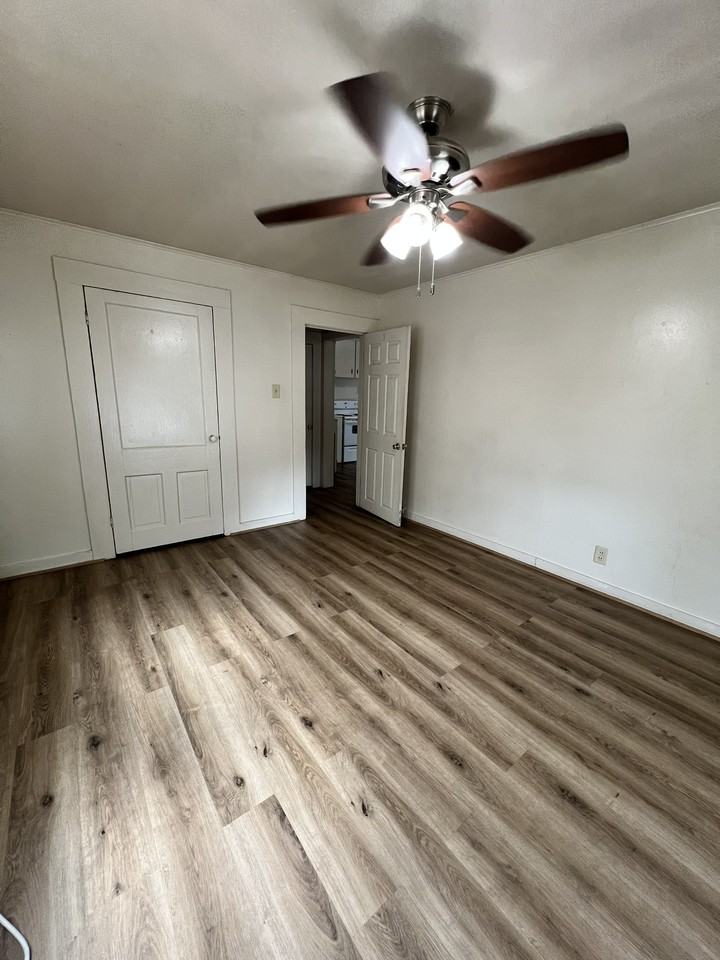 1618 Kirkman Street - Photo 6 of 9