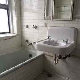 Woodford Apartments - Photo 5 of 8