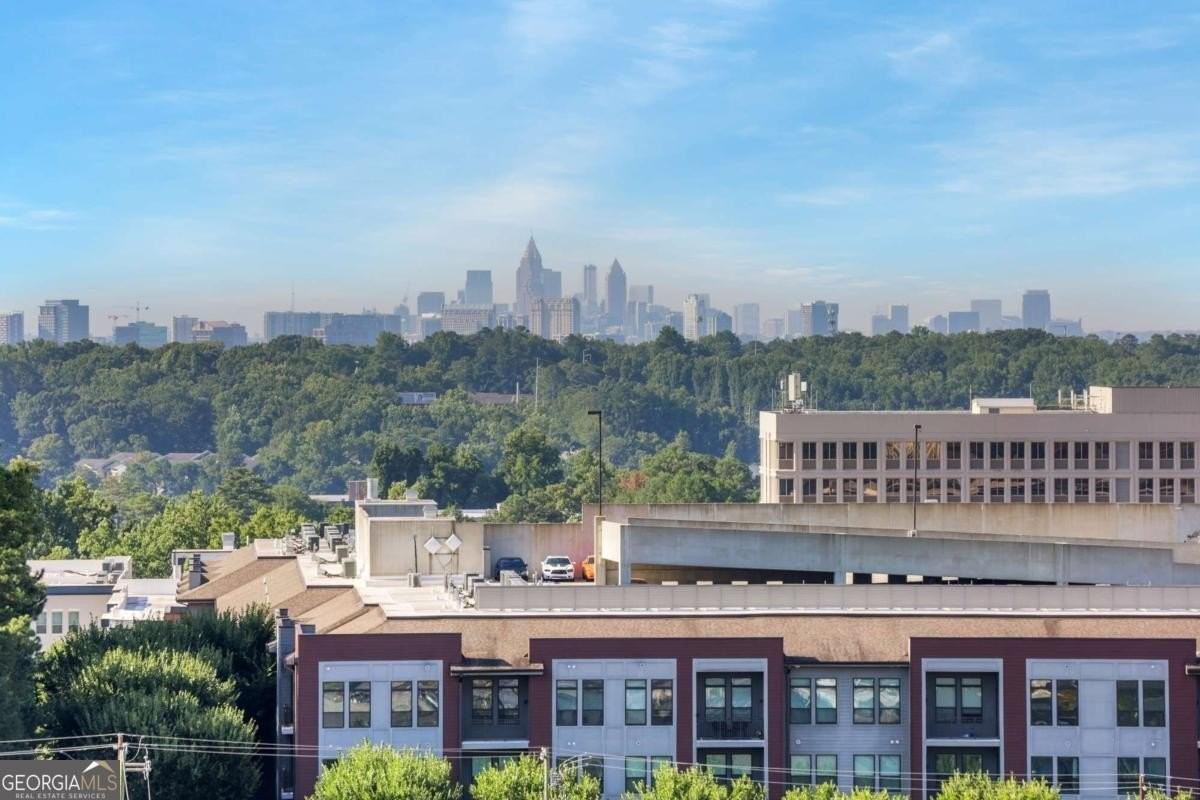 300 Johnson Ferry Rd Ne