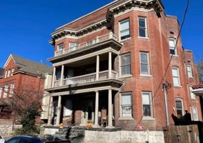 315 W Hill St - Photo 1 of 1