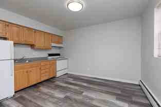 Alexander Arms Apartments - Photo 1 of 1