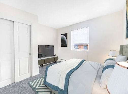 Alexander Arms Apartments - Photo 2 of 11