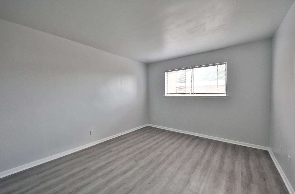 Germantown Apartments - Photo 7 of 12