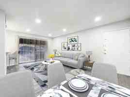 featured image of 1925 Lawrence Rd