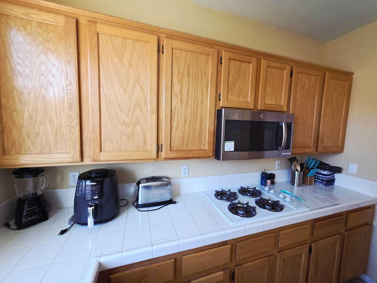 Clement Ct - Photo 2 of 13