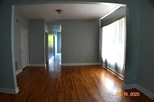 7041 S Wabash Ave #2 - Photo 4 of 11