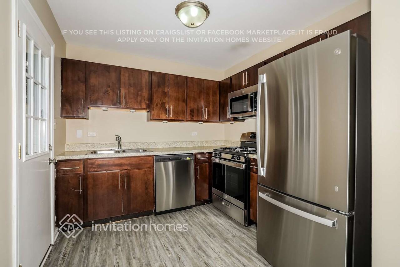 1381 Alberta Ct - Photo 7 of 18