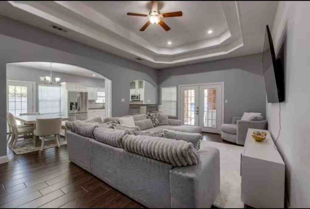 1818 Ebbtide Ln - Photo 7 of 33