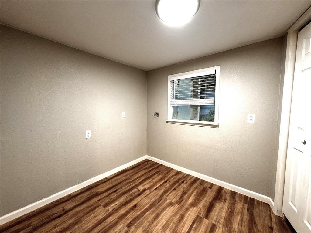 1931 Ave A - Photo 6 of 10