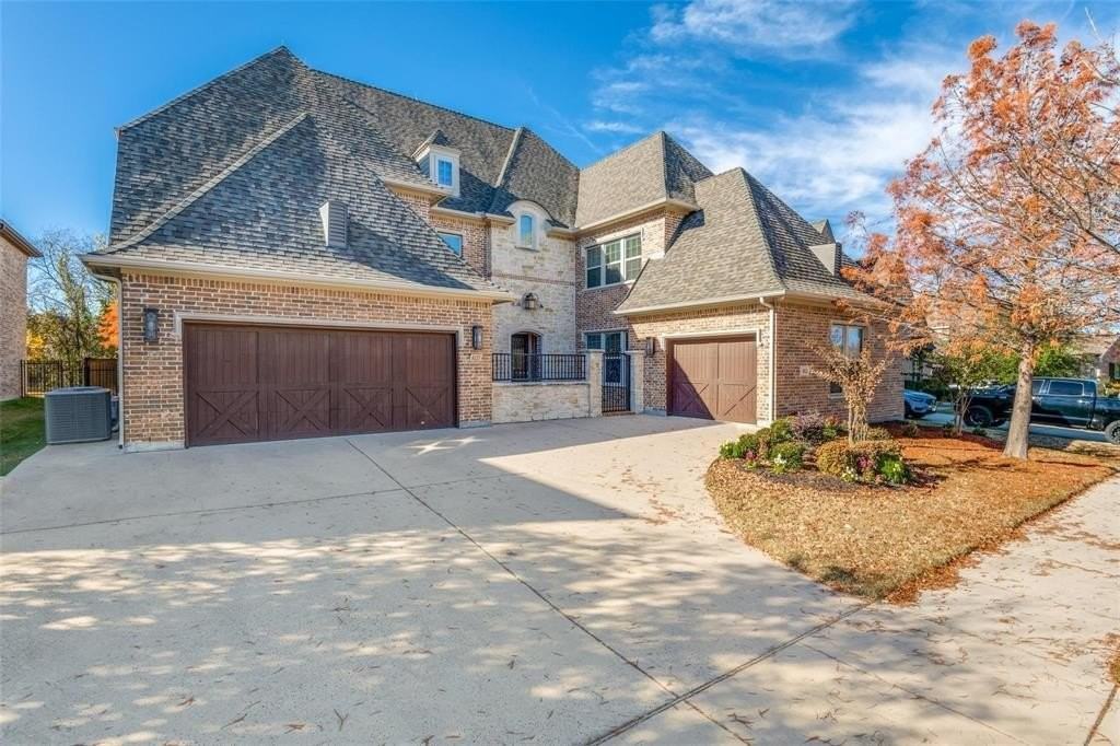 8127 Shackelford Drive