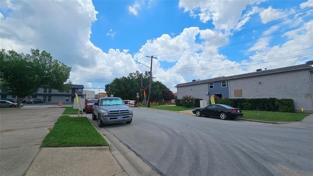 2420 Louise St #8 - Photo 2 of 21