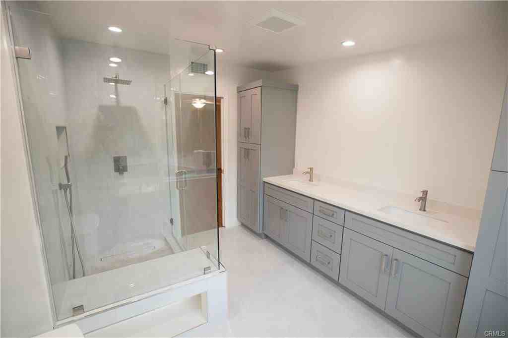 13139 Valleyheart Dr - Photo 2 of 8