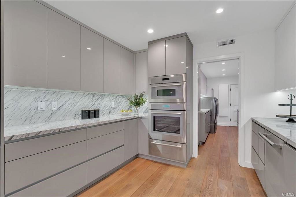 1812 Linda Vista Ave - Photo 3 of 8