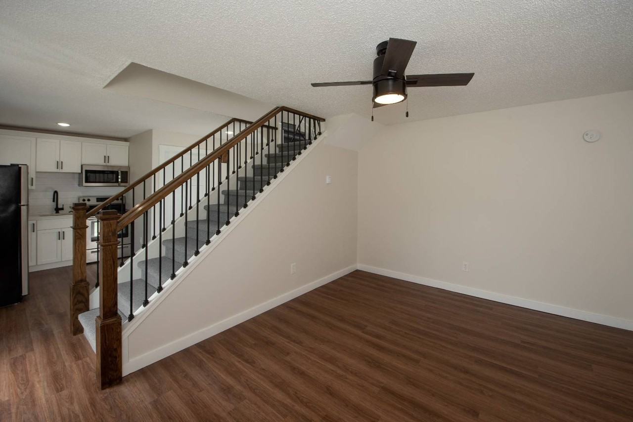 10 Kirby Rd #C - Photo 4 of 17