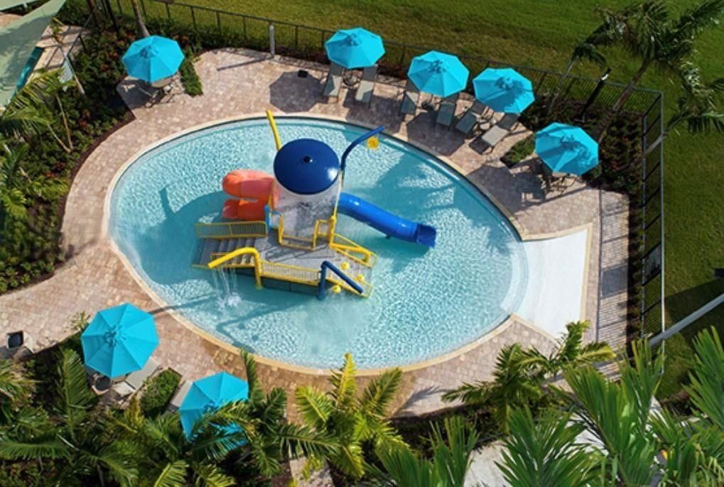 W 113th St - Photo 2 of 8