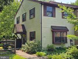 featured image of 876 Williams Pl