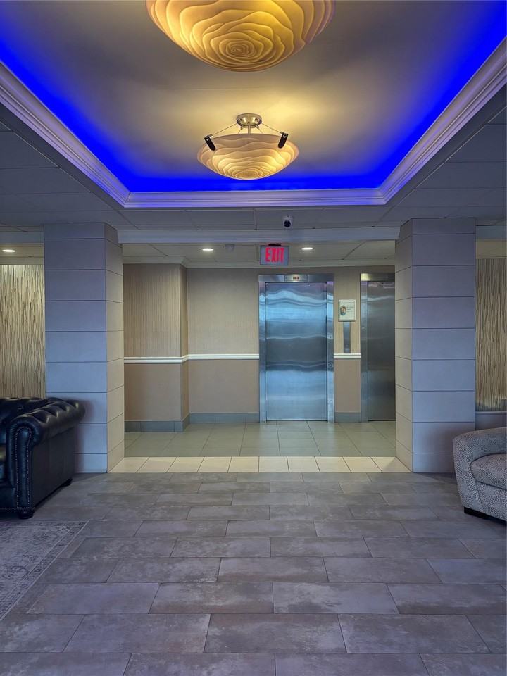 740 740 E East Broadway, # 2l , 2L ##2l - Photo 3 of 16