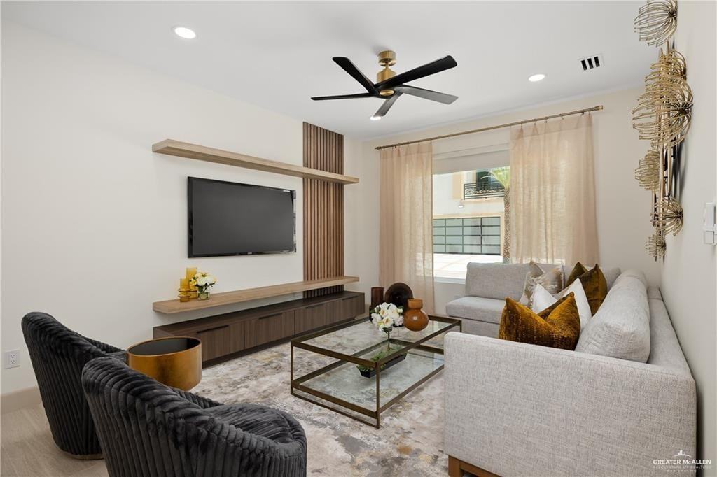 215 Canary Ave - Photo 4 of 15