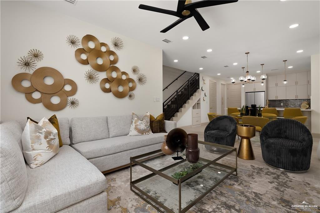 215 Canary Ave - Photo 6 of 15