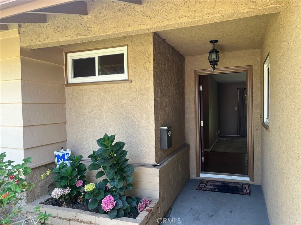 1440 Lindengrove Ave - Photo 2 of 27