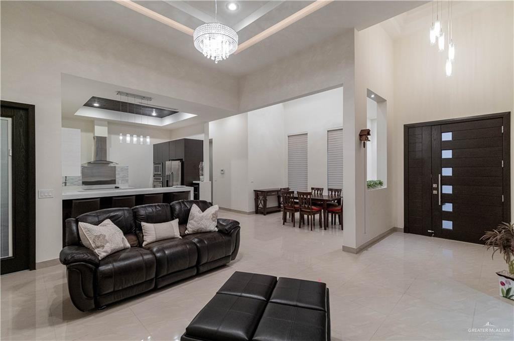 3701 Ebro Dr - Photo 4 of 18