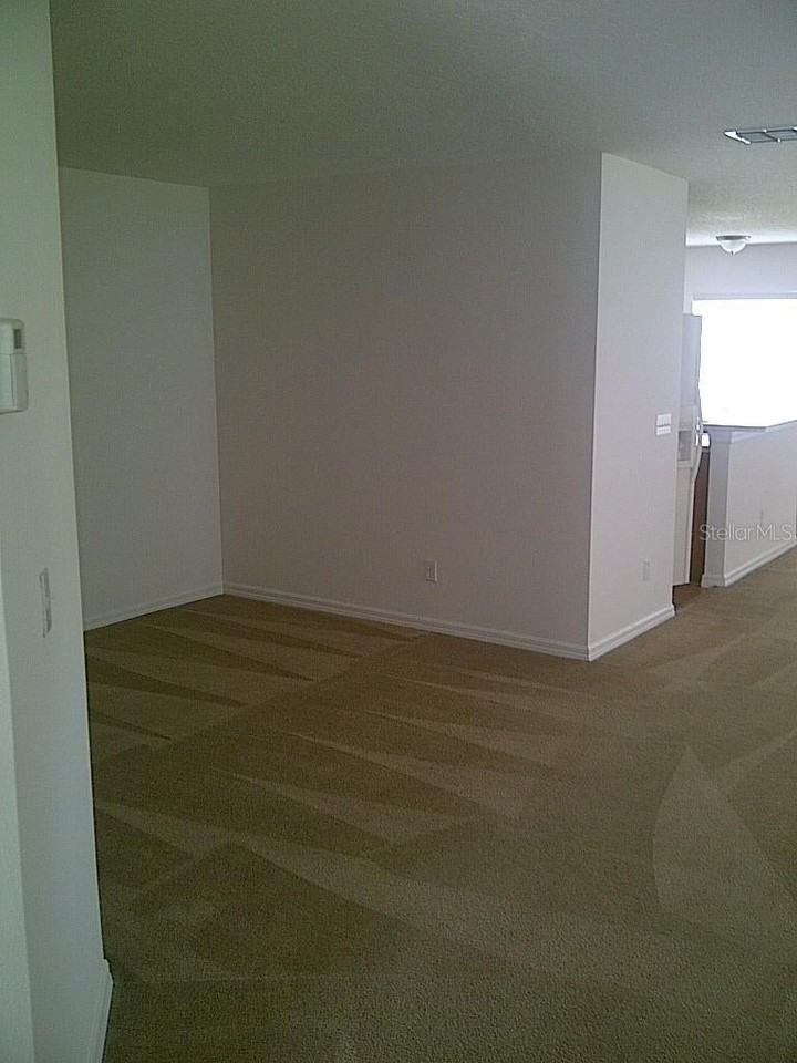 681 Cresting Oak Cir - Photo 3 of 14