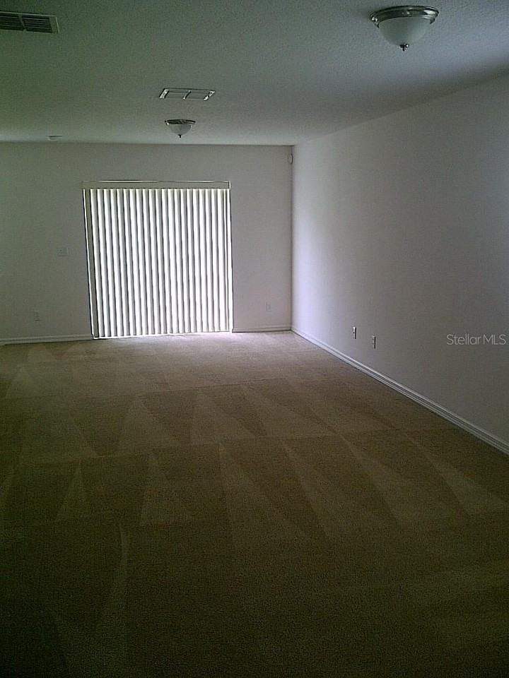 681 Cresting Oak Cir - Photo 4 of 14