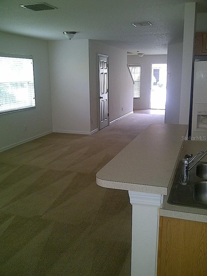 681 Cresting Oak Cir - Photo 6 of 14