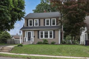 featured image of 75 Park Dr